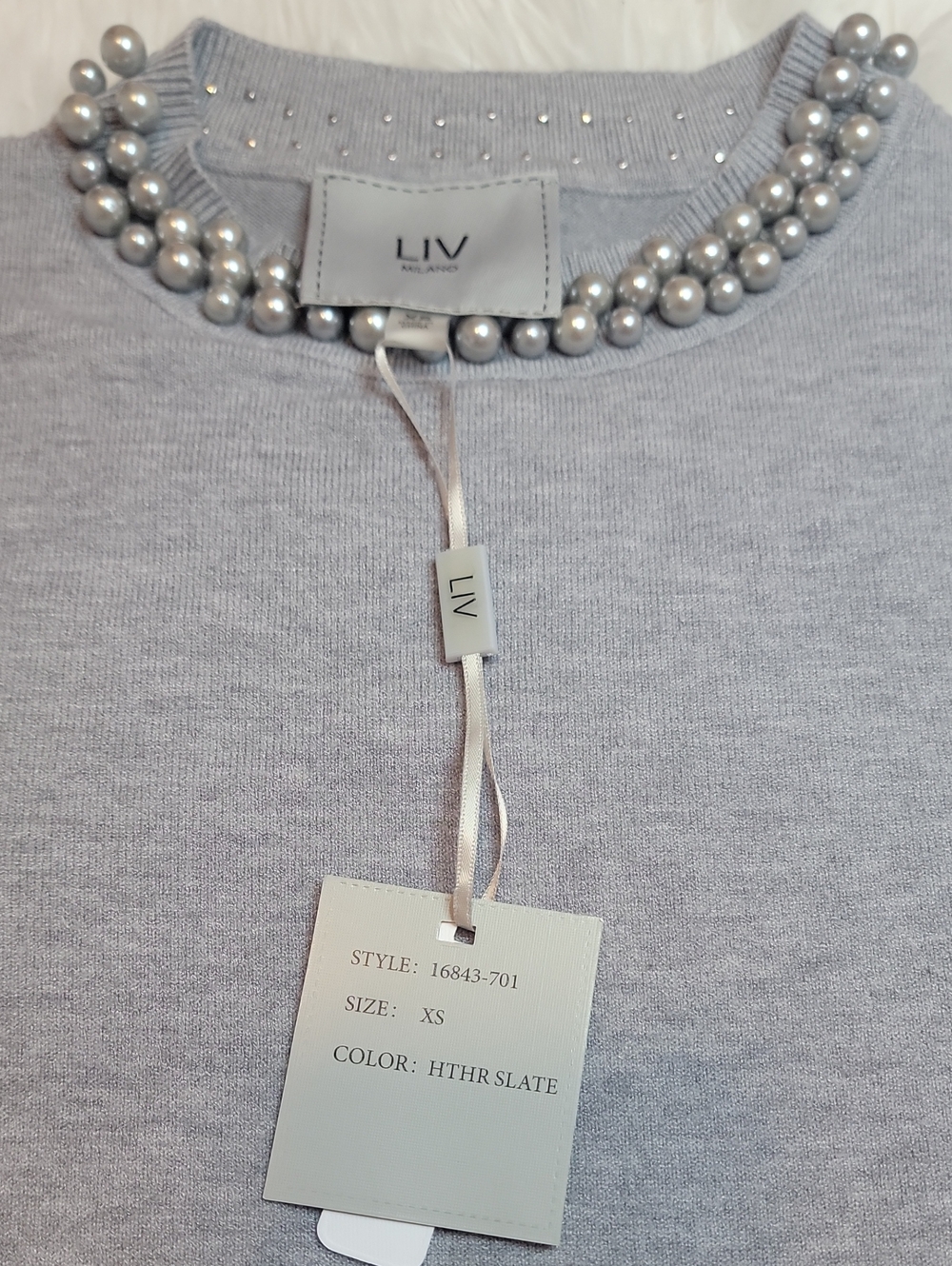 NWT LIV Milano Embellished Pearl Collar Short Sleeve Sweater - Light Gray. XS